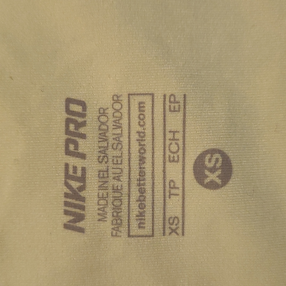 Nike-Pro V-Neck - Picture 2 of 2